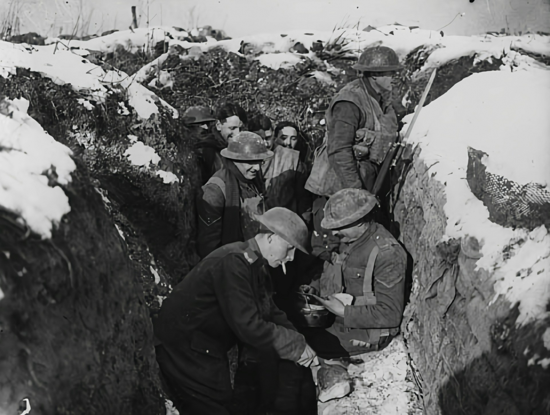 British soldiers gathered in a trench during World War 1.